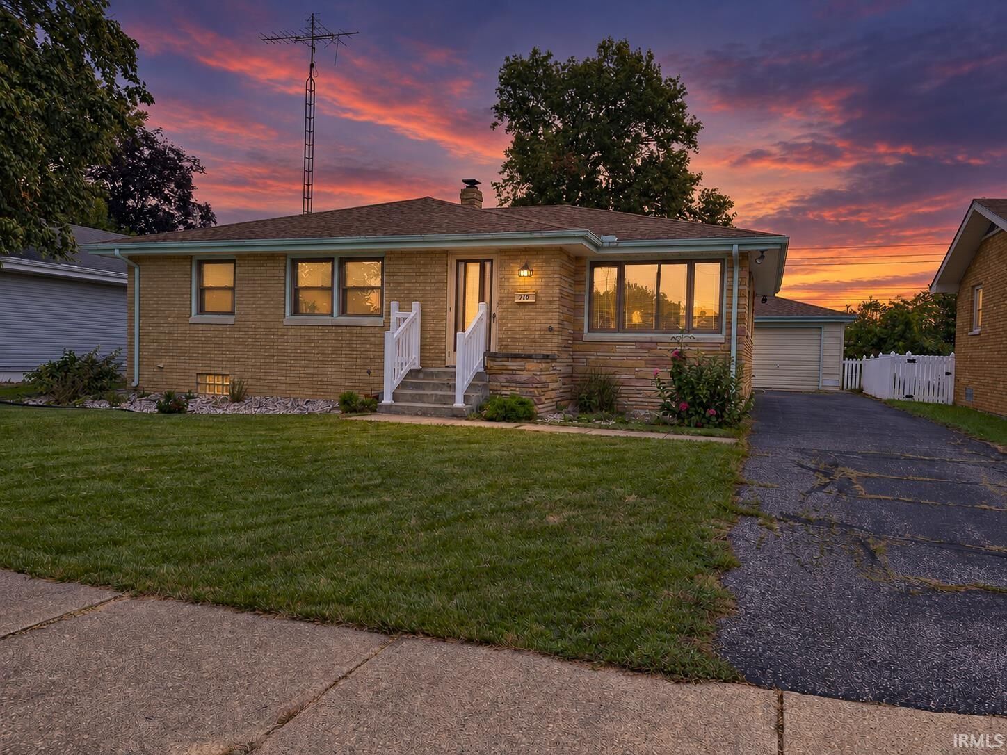 Property Photo: 716 W 12th Street IN 46544