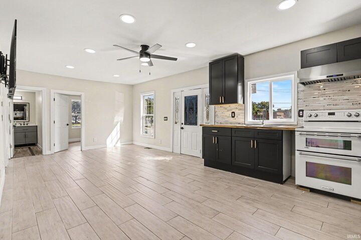 Property Photo: 3902 W Western Avenue IN 46619-2849