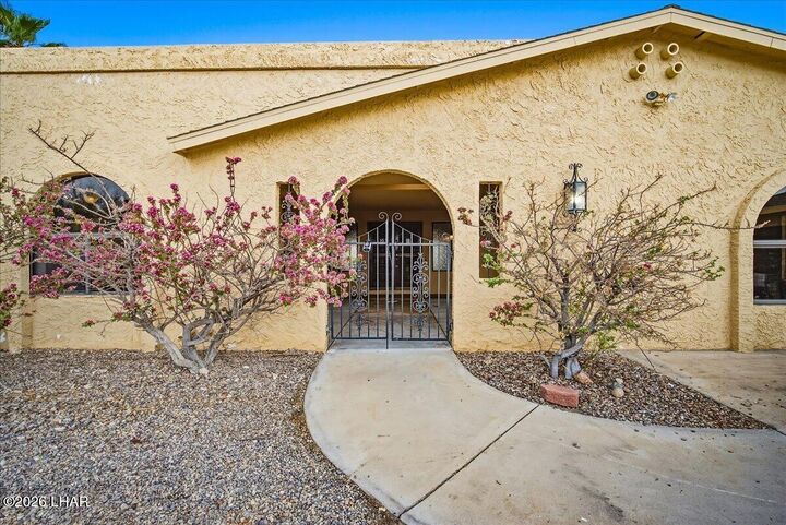 Property Photo:  2230 Sotol Ln  AZ 86403 