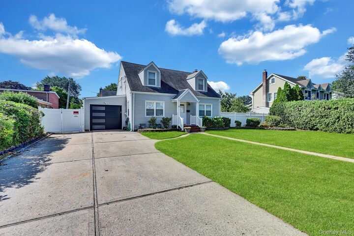 Property Photo:  6 Manchester Street  NY 11590 