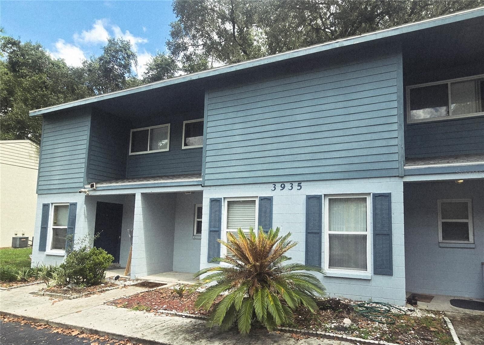 Property Photo: 3935 SW 26th Terrace B FL 32608