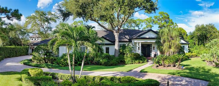 Property Photo:  324 Osprey Point Drive  FL 34229 