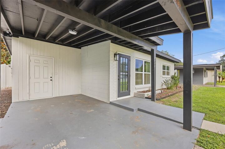Property Photo: 1711 White Avenue FL 32806
