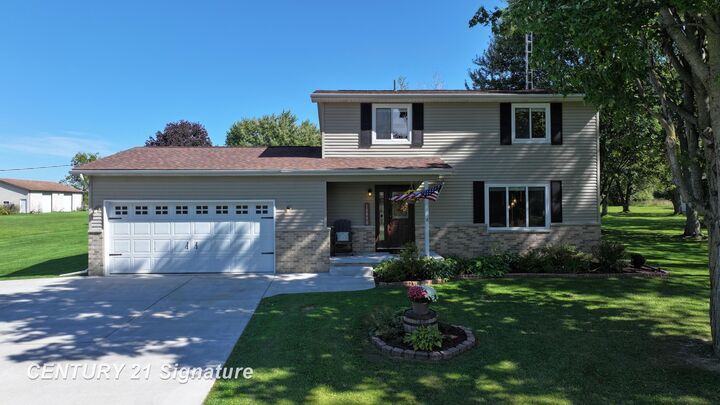 Property Photo:  10098 N Lewis Road  MI 48420 