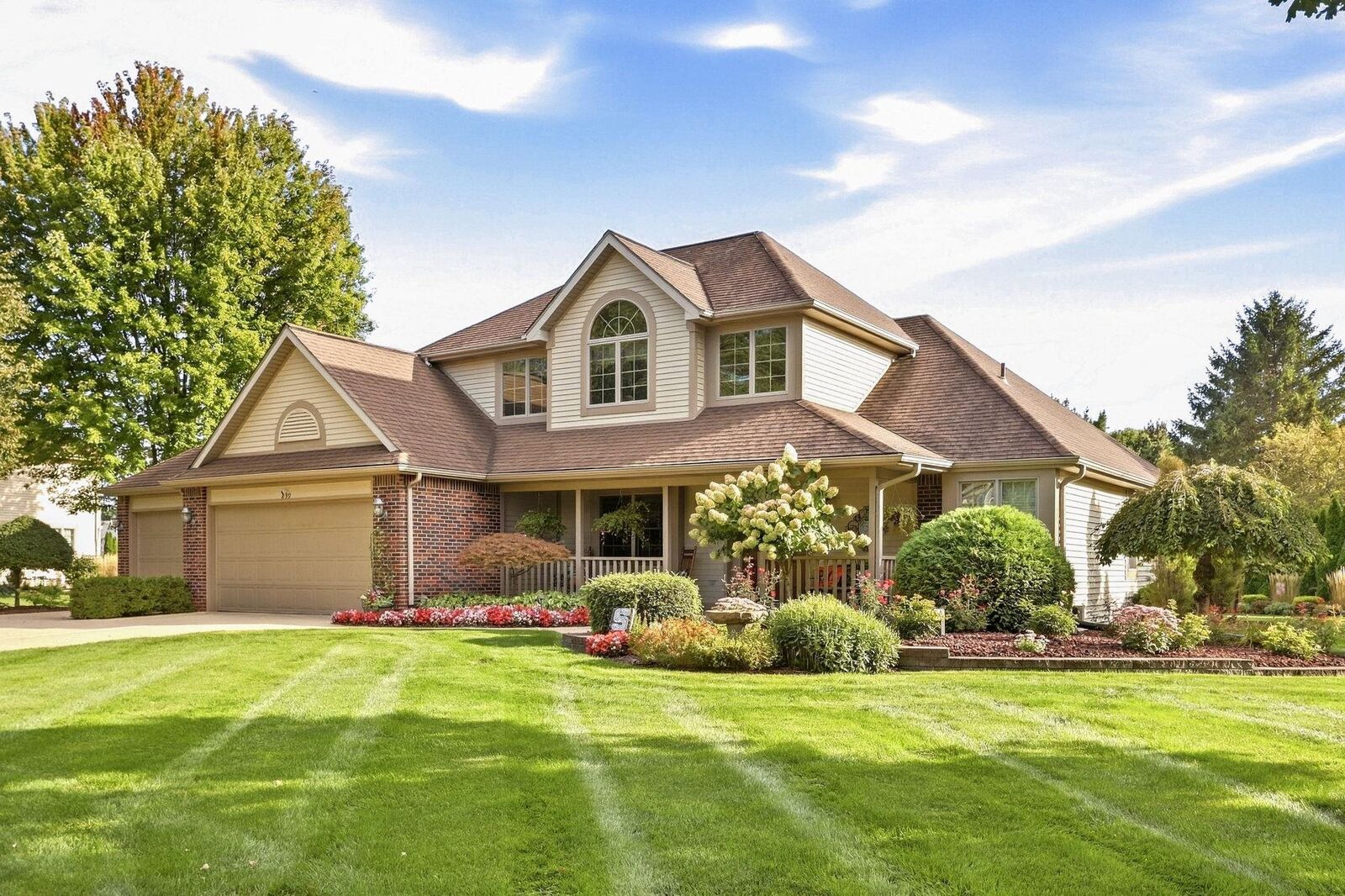 Property Photo:  699 Meadow Lane  MI 48734 