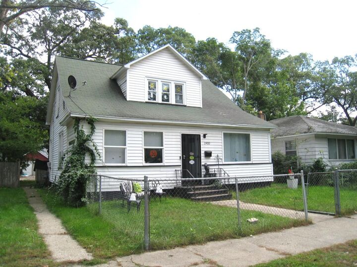 Property Photo: 2920 Jefferson Street MI 49444