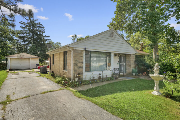 Property Photo: 339 Oswego Street IL 60466