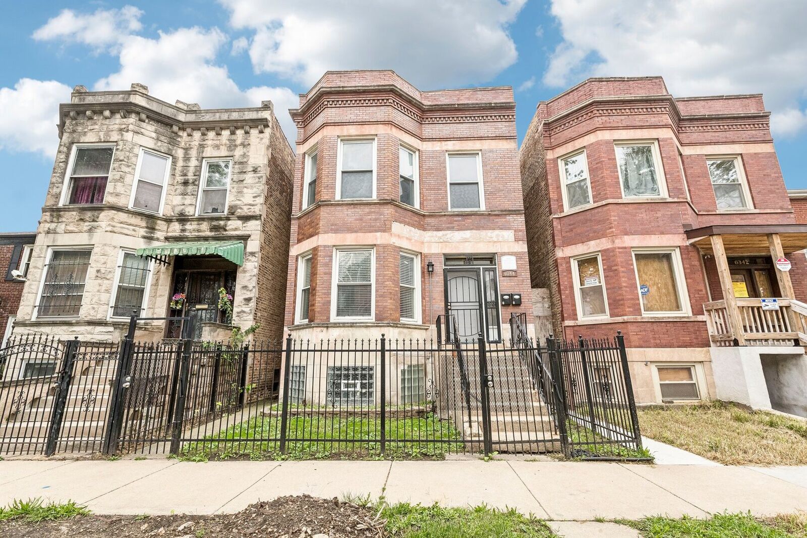 Property Photo:  6344 S Eberhart Avenue  IL 60637 