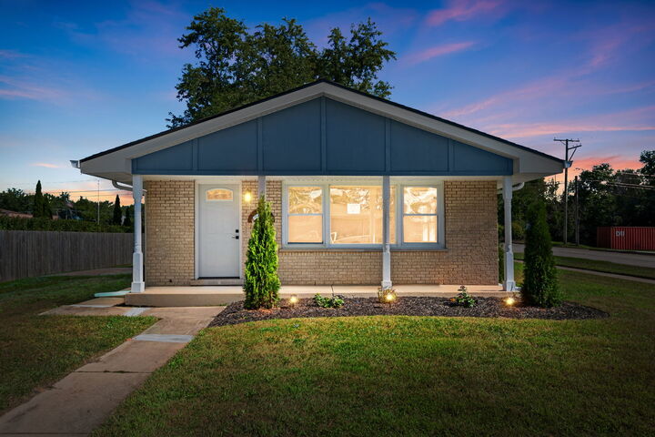 Property Photo:  14057 S Hoxie Avenue  IL 60633 
