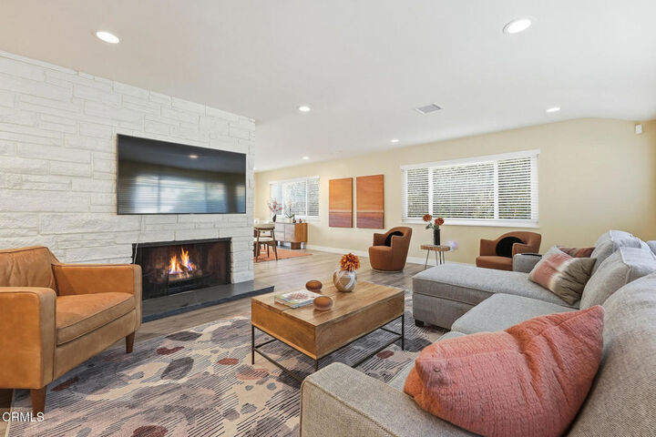Property Photo: 357 Oakcliff Road CA 91016