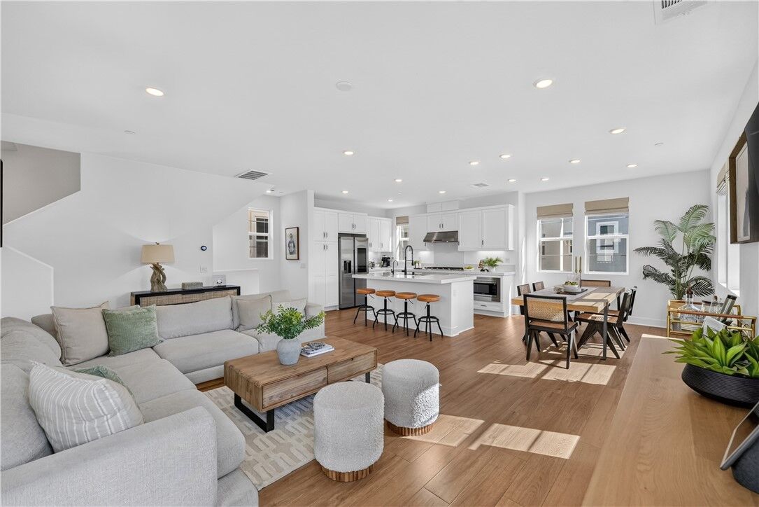 Property Photo:  1310 Windmill Road  CA 92694 
