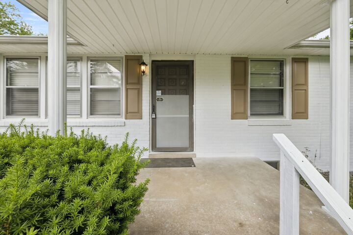Property Photo:  141 Mankin St  TN 37086 