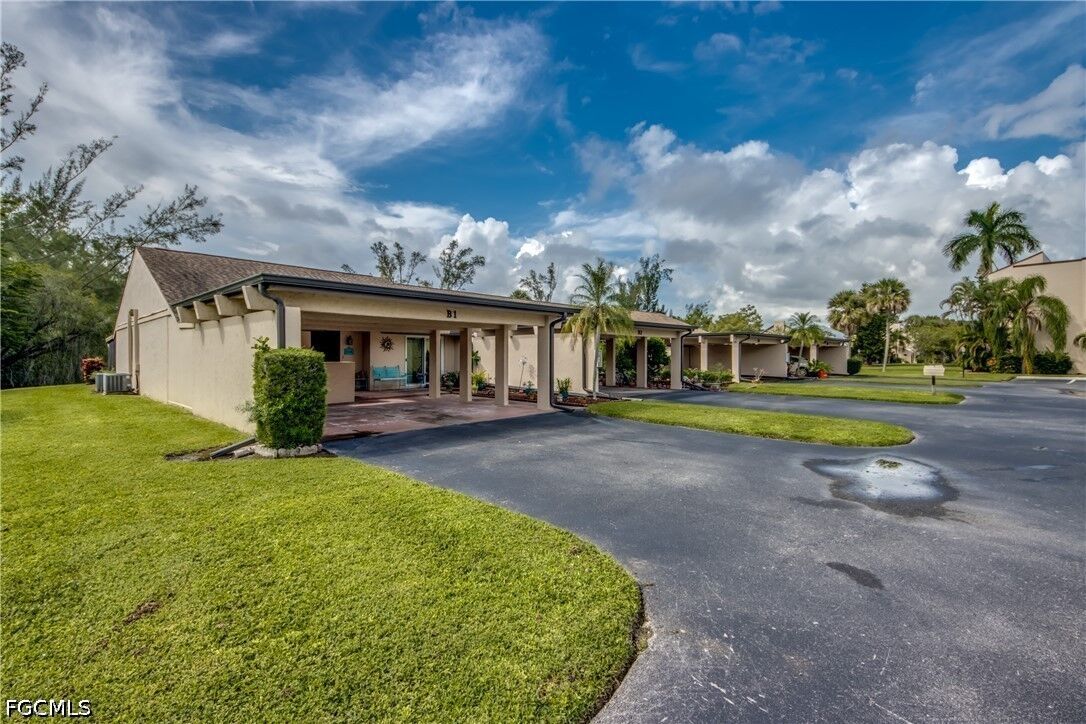 Property Photo:  3130 Shorewood Lane 1  FL 33907 