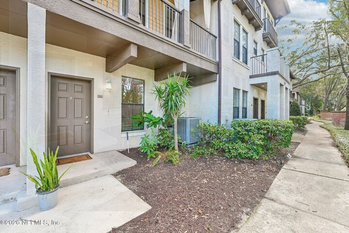 Property Photo:  9823 Tapestry Park Circle 204  FL 32246 