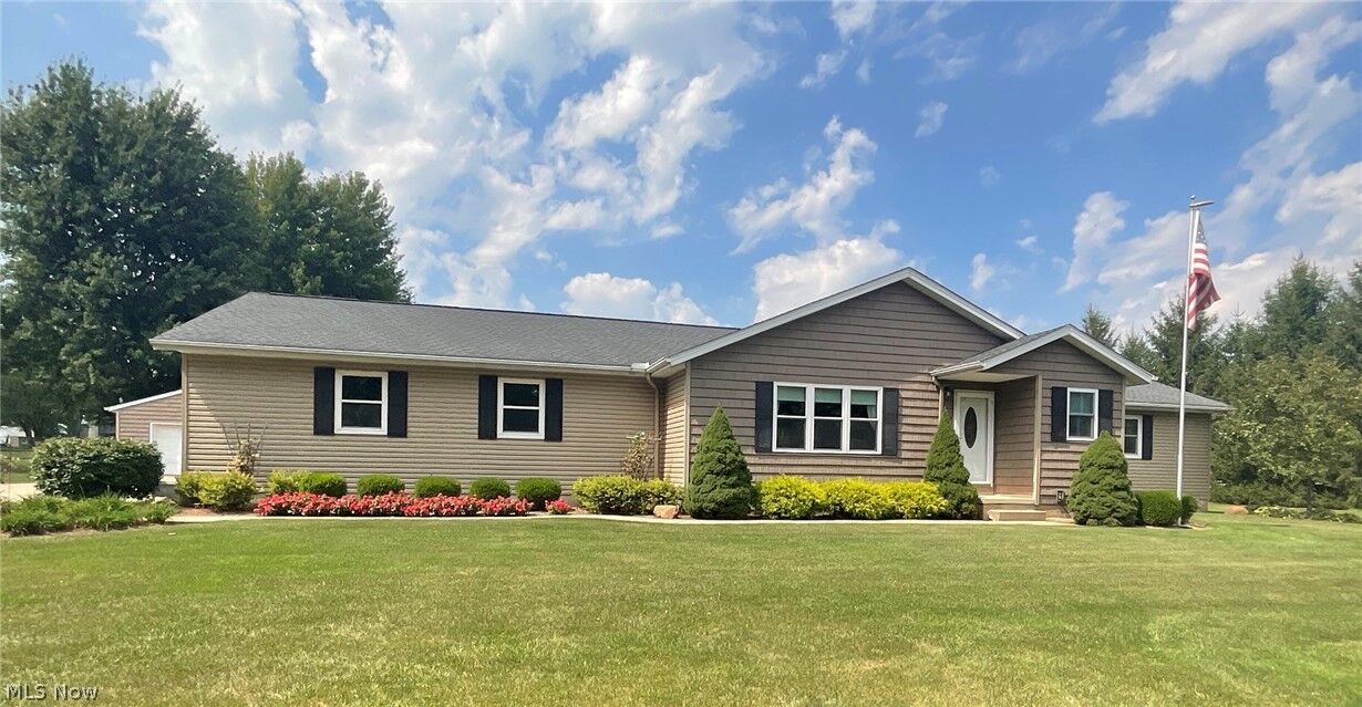 Property Photo:  17918 Whitehead Road  OH 44050 