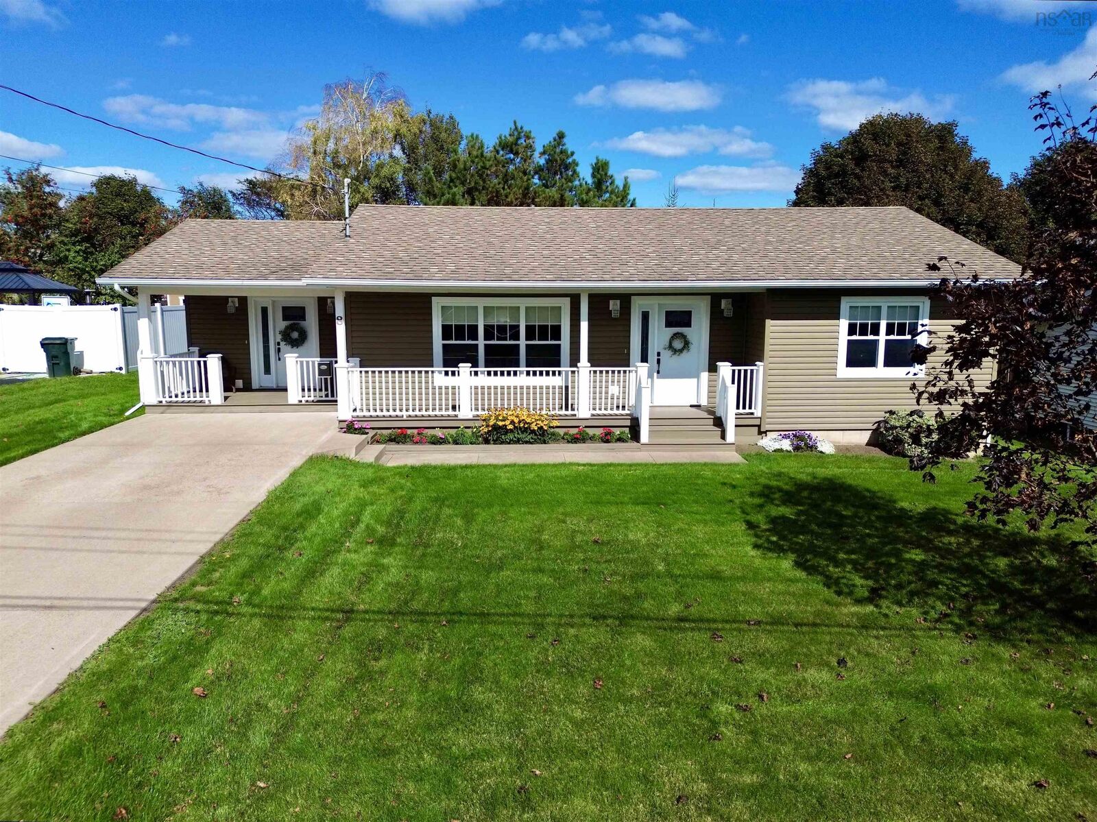 Property Photo:  8 Fletcher Drive  NS B4H 4M4 