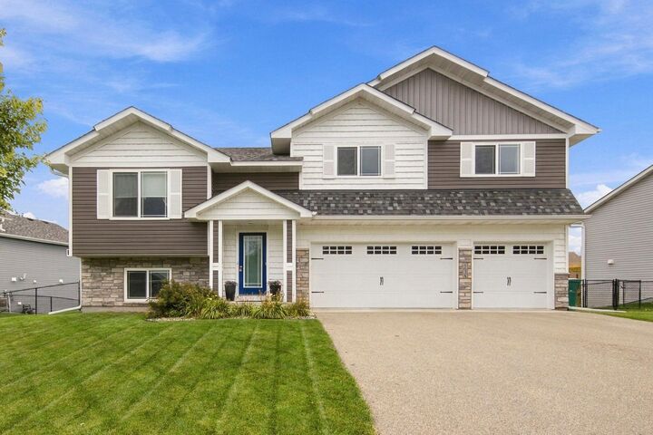 Property Photo: 1638 Hidden Trail MN 55360
