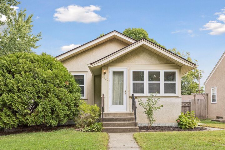 Property Photo:  5519 38th Avenue S  MN 55417 