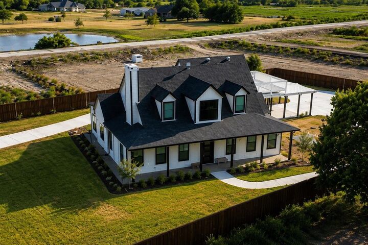 Property Photo: 669 Massey Road TX 75058