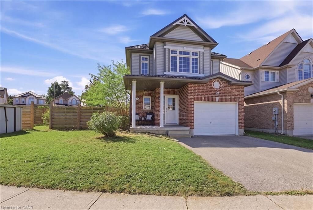 Property Photo:  430 Mountain Laurel Crescent  ON N2E 4B4 