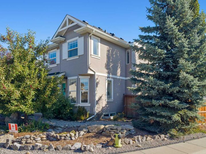 Property Photo: 247 Cranberry Place SE AB T3M 0G7