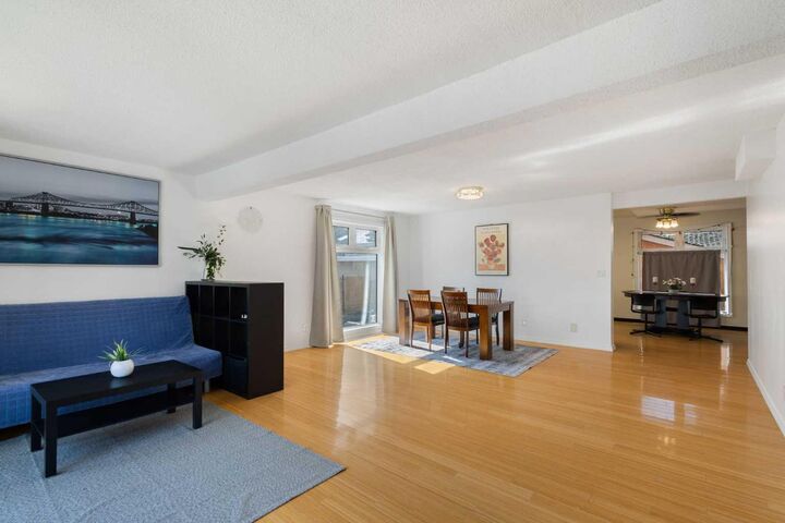 Property Photo:  6907 6 Street SW  AB T2V 5H8 