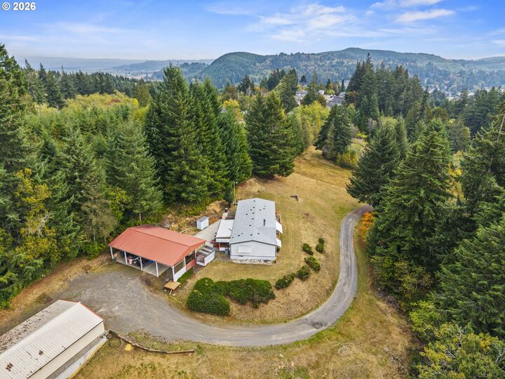 Property Photo:  16905 SW Orchard St  OR 97016 