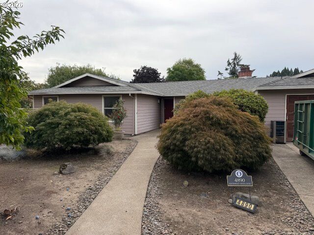 Property Photo:  4890 SW 189th Ct  OR 97078 