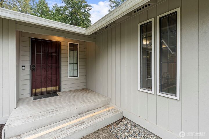 Property Photo:  1920  Burbank Avenue NW  WA 98502 