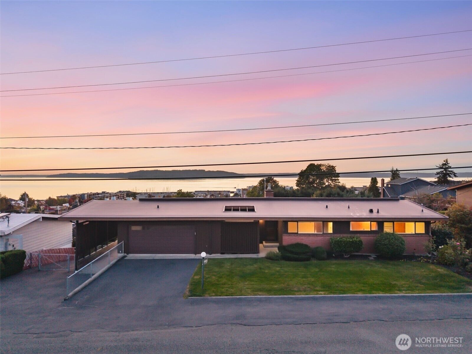 Property Photo: 22545 10th Avenue S WA 98198