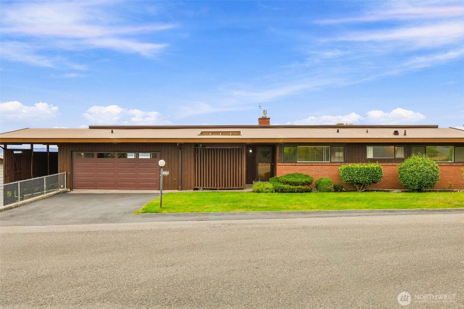 Property Photo: 22545 10th Avenue S WA 98198