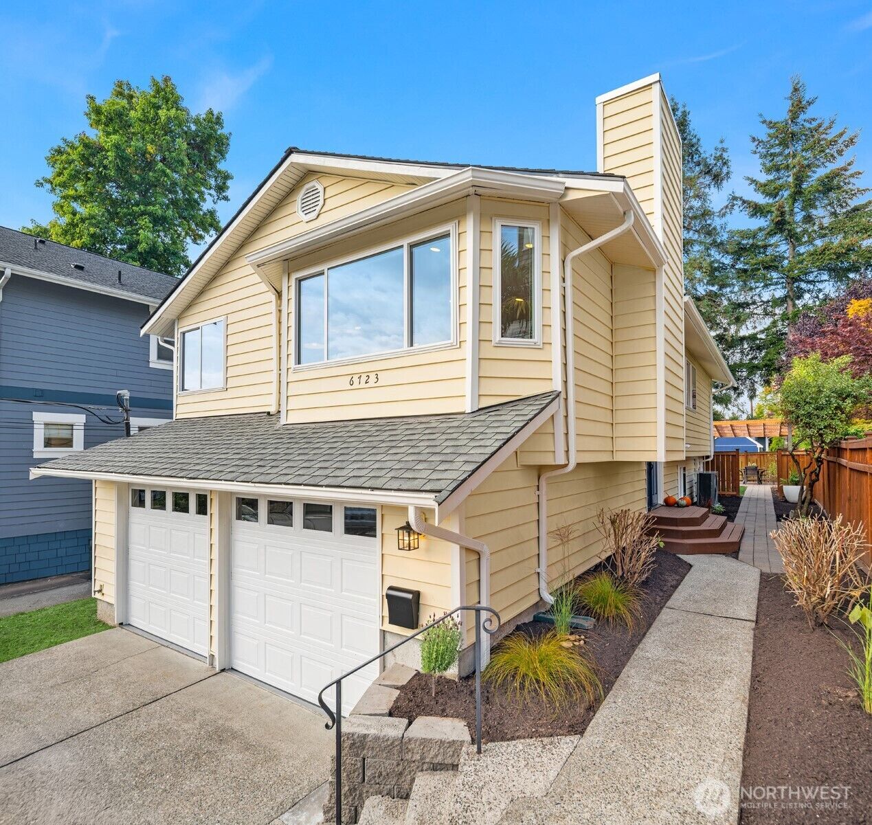 Property Photo:  6723  Dibble Avenue NW  WA 98117 
