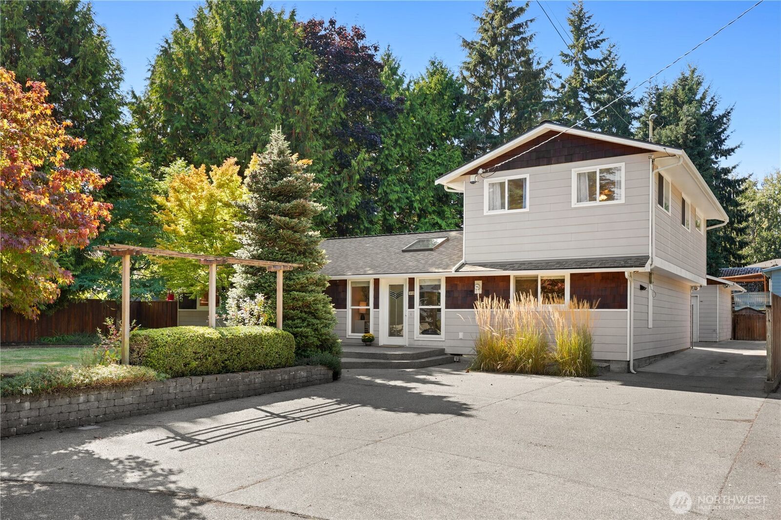 Property Photo:  19012  78th Place W  WA 98026 