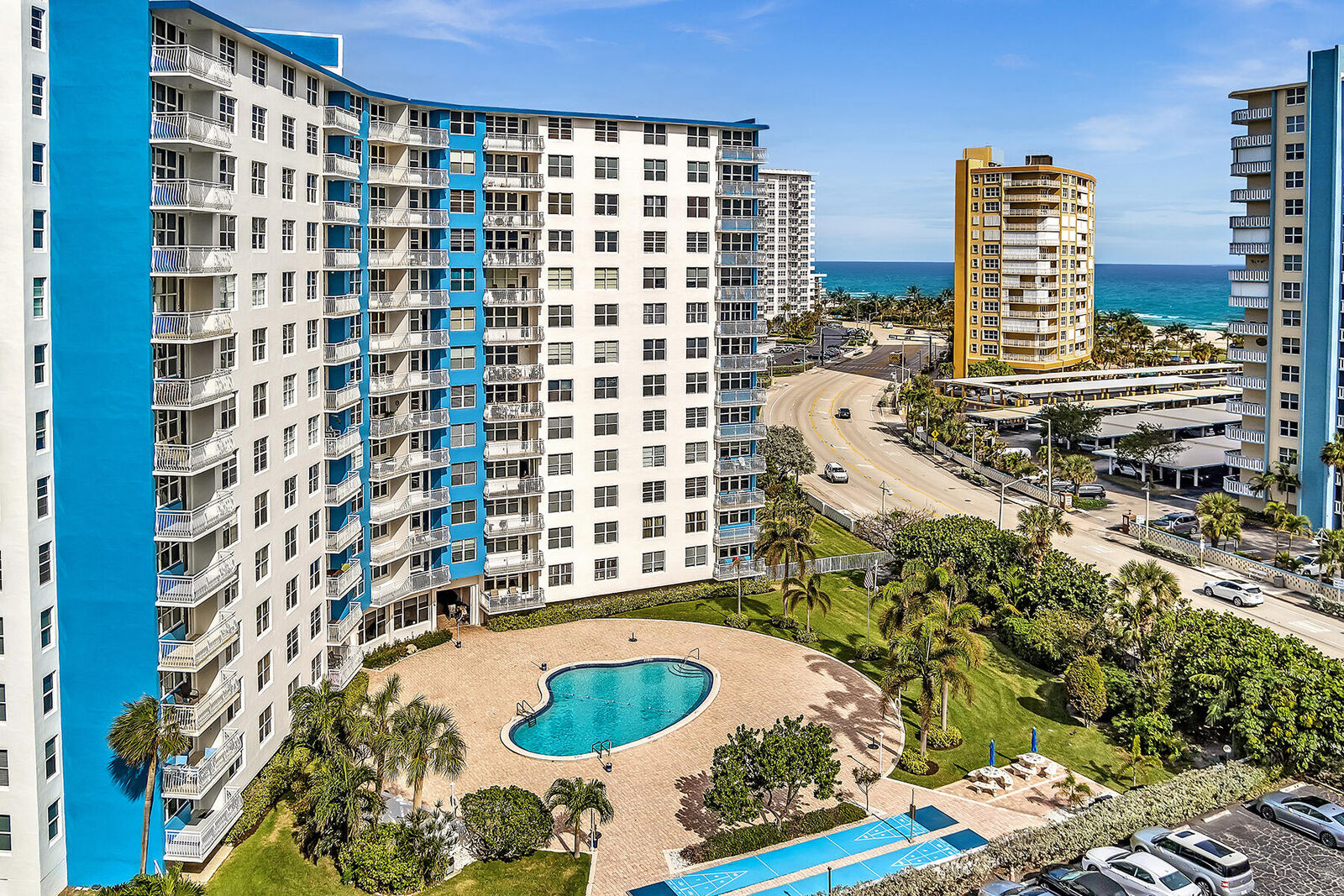 Property Photo: 301 N Ocean Boulevard 709 FL 33062