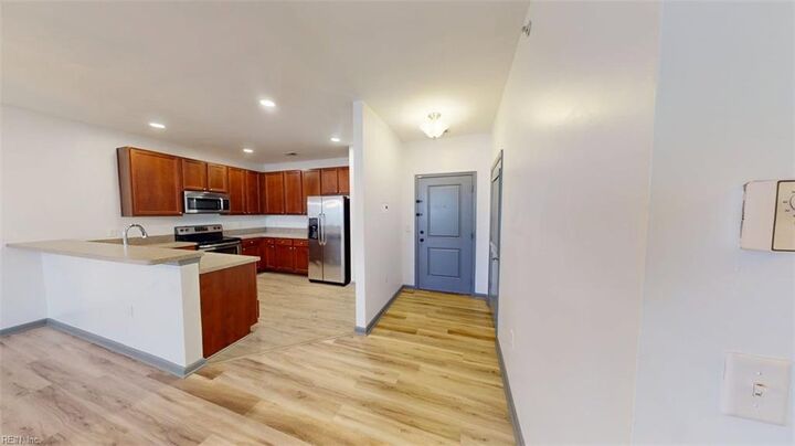 Property Photo:  4332 Hillingdon Bnd 206  VA 23321 