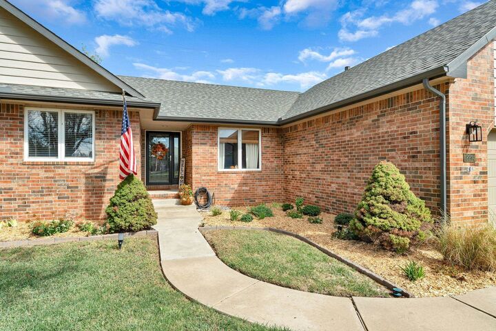 Property Photo:  12214 E Lockmoor St  KS 67207 