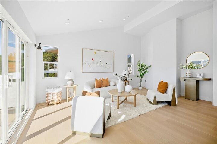 Property Photo: 2121 Arthur Avenue CA 94002