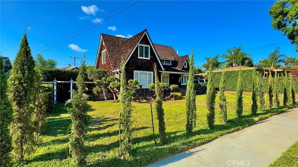 Property Photo:  9215 Gunn  CA 90605 