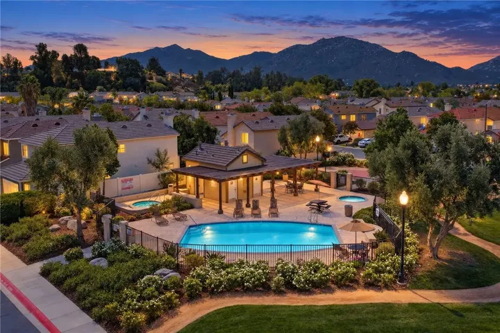 Property Photo:  31644 Briarwood  CA 92592 