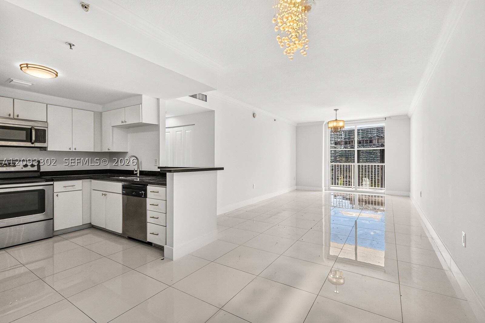 Property Photo:  1250 S Miami Ave 1806  FL 33130 