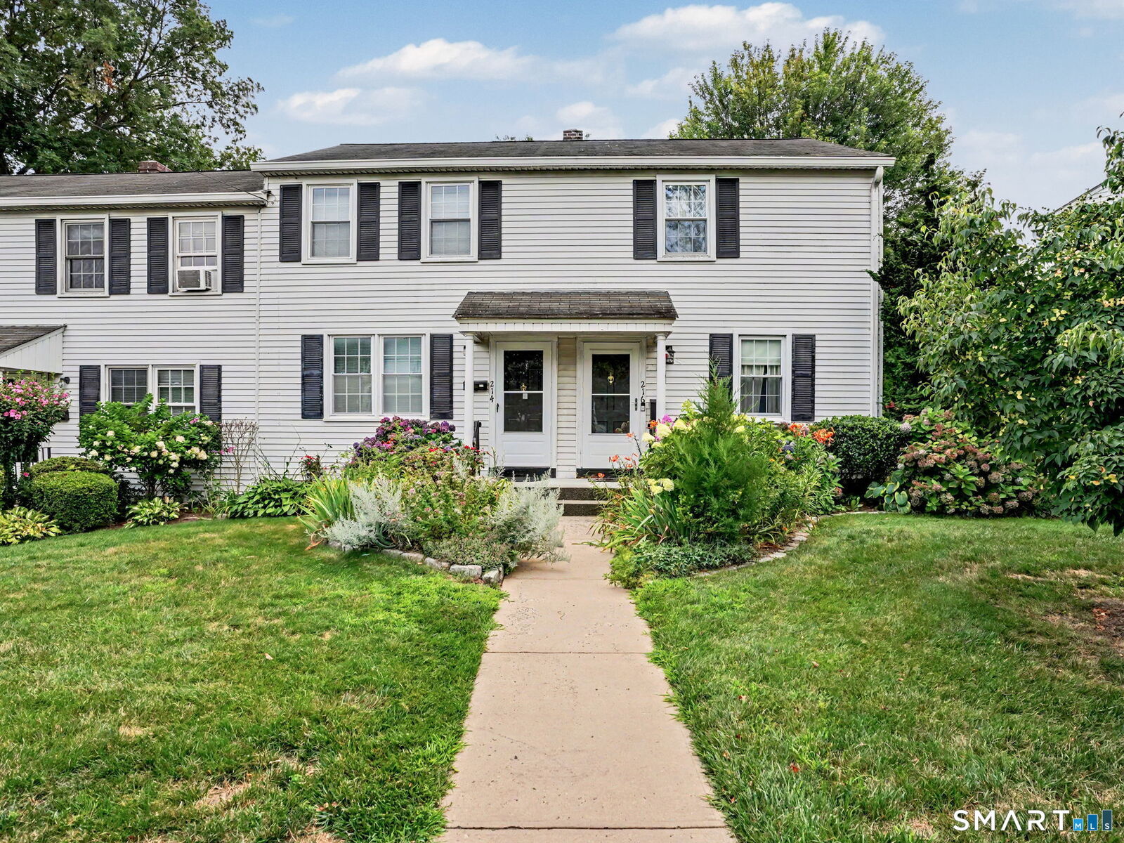 Property Photo:  214 Sylvan Knoll Road  CT 06902 