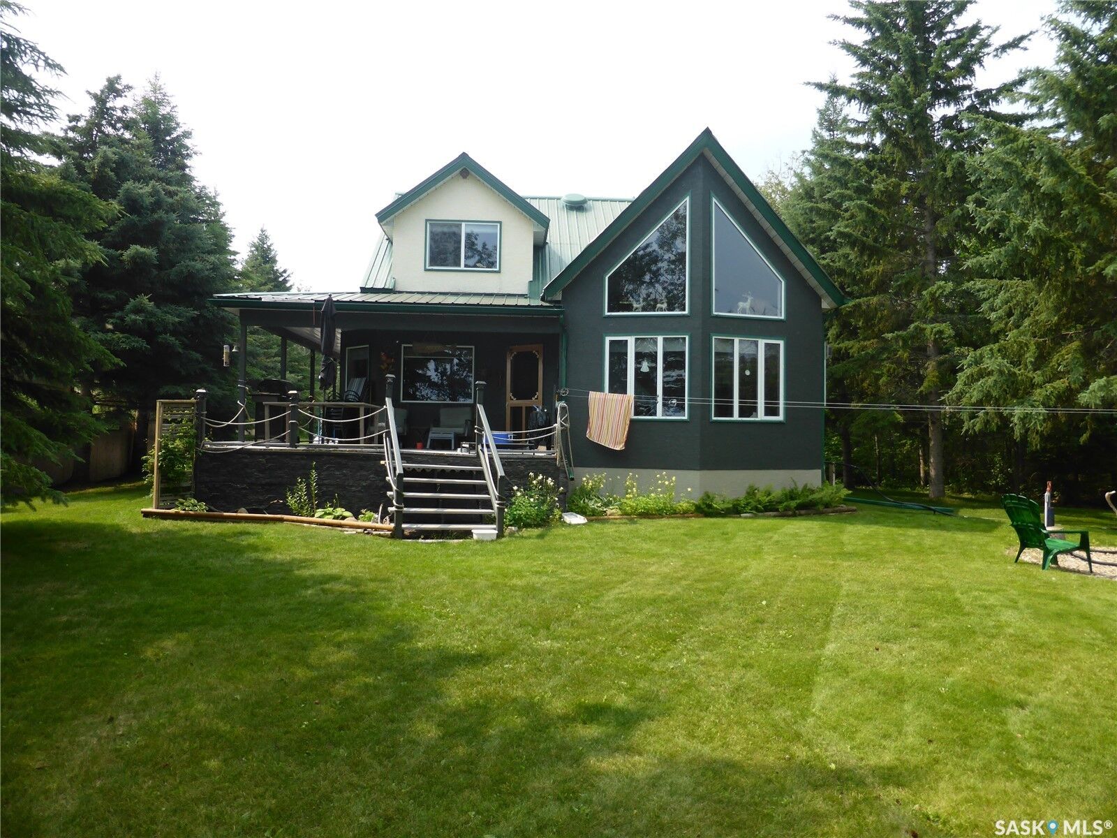 Property Photo:  117 Strawberry Crescent  SK S0M 1J0 