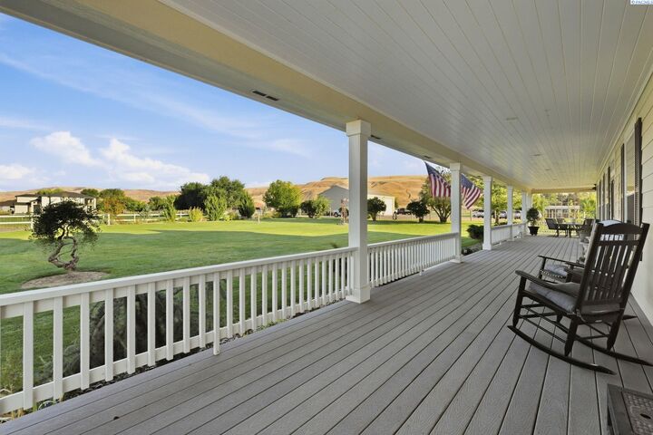 Property Photo:  102616 N 1007 Pr NW  WA 99350 