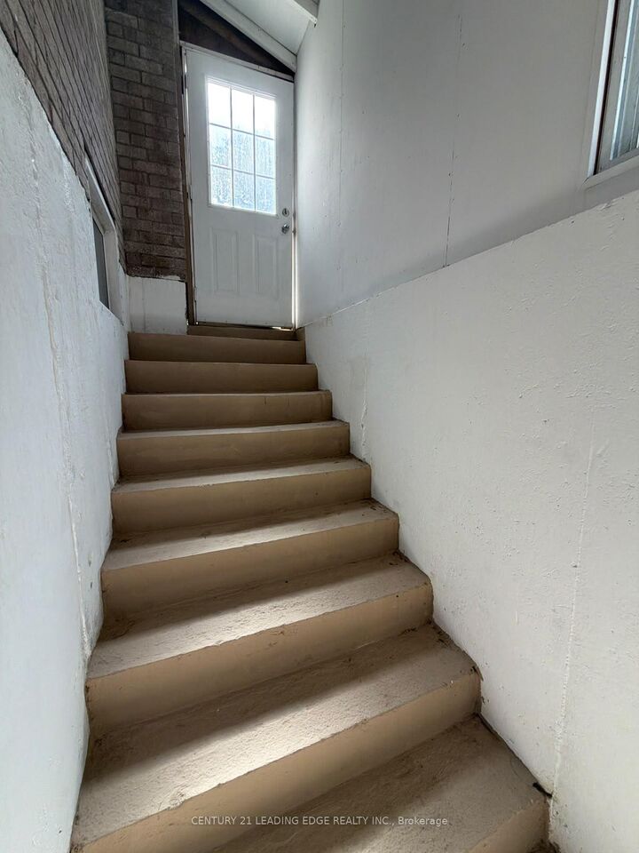 Property Photo: 2 Higginson Street #Lower ON L3P 6H6