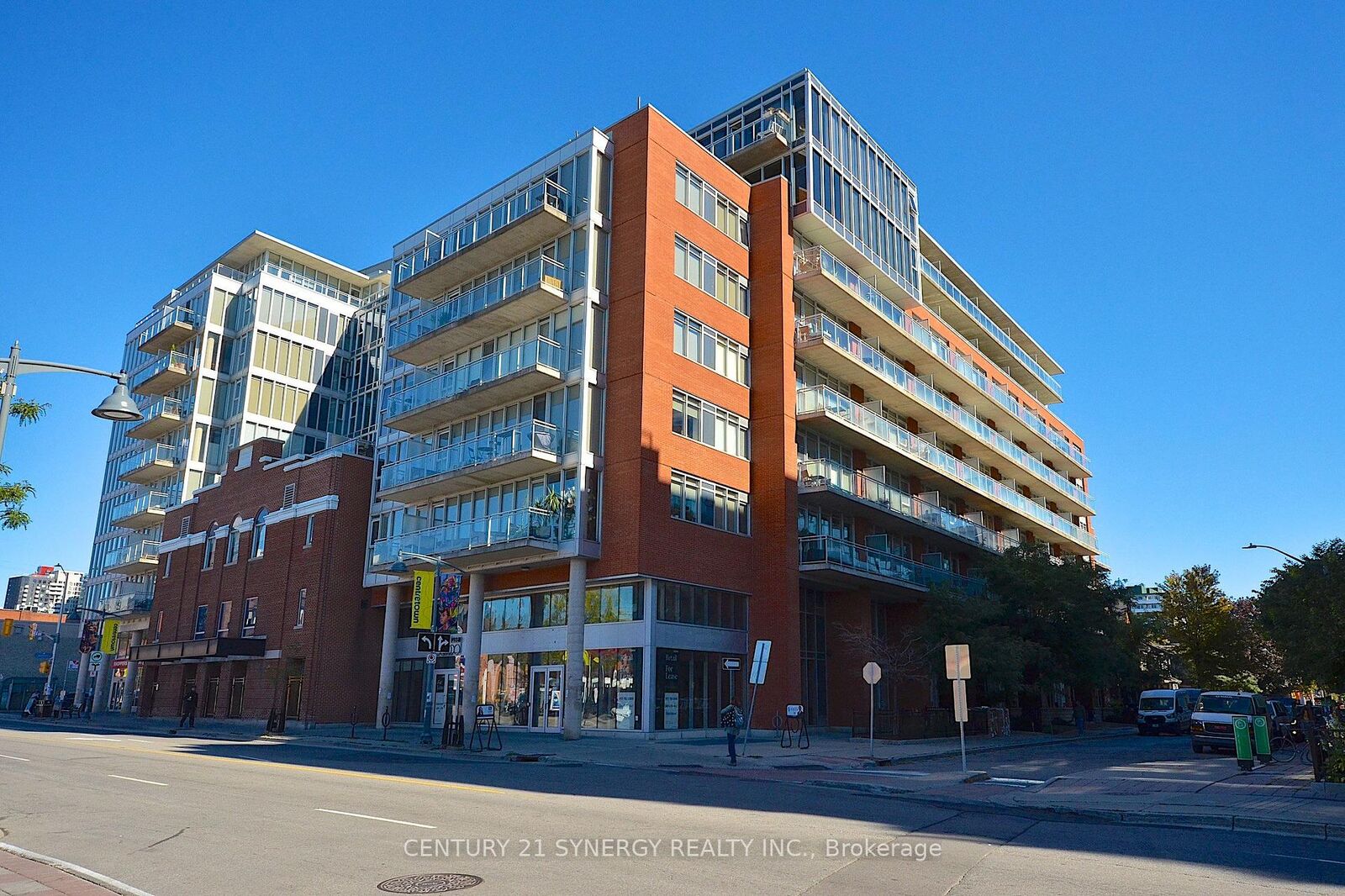Property Photo:  354 Gladstone Avenue 213  ON K2P 1Y7 