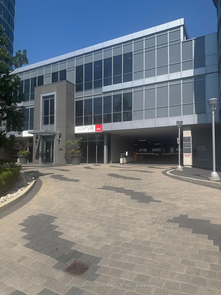Property Photo:  151 Village Green Square 506  ON M1S 0K5 