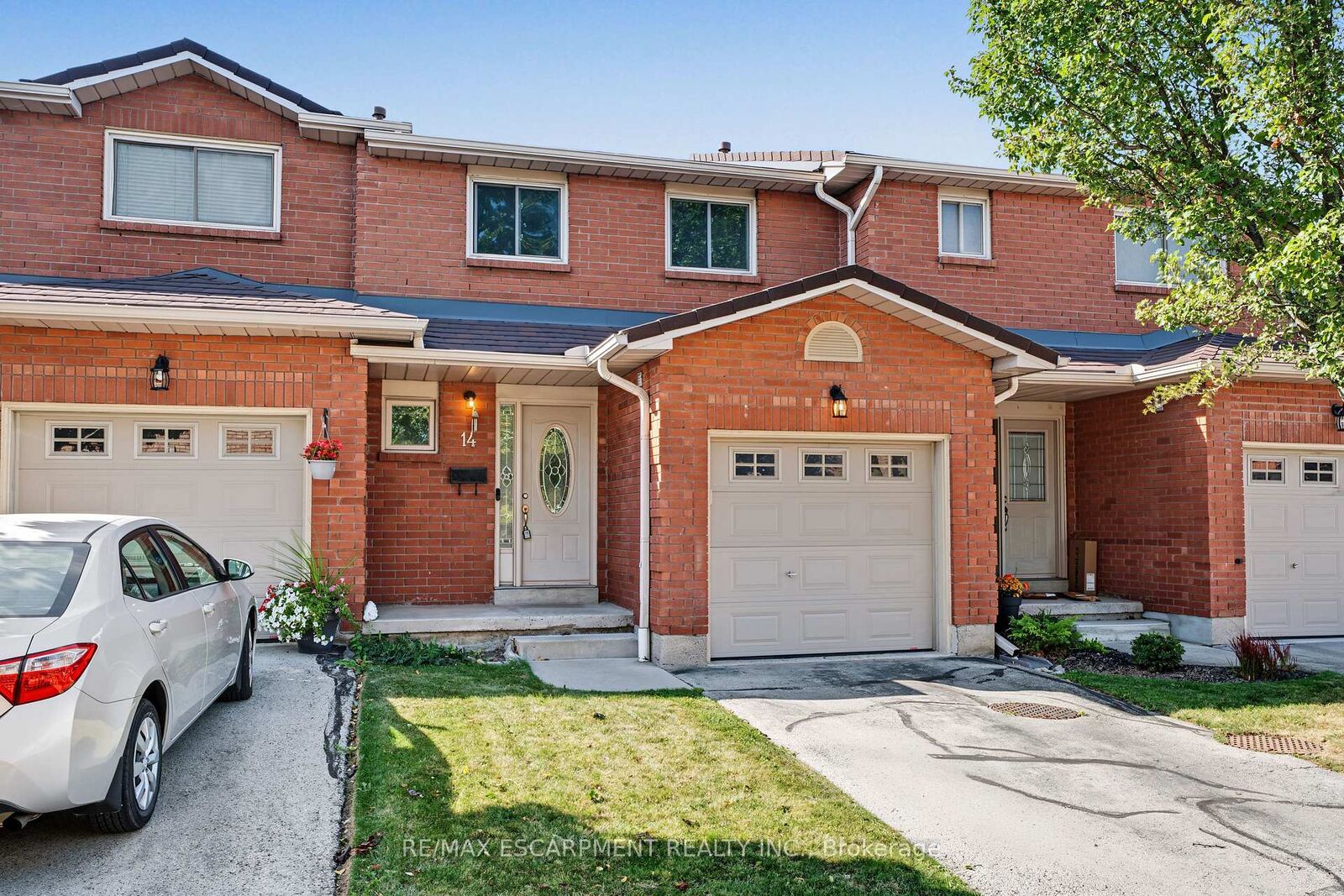 Photo de la propriété: 391 Stone Church Road E 14 ON L9B 2H2