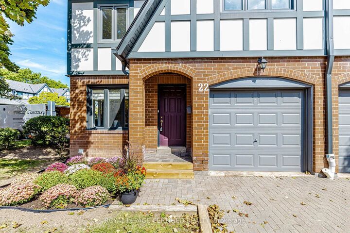 Property Photo: 3050 Orleans Road 22 ON L5L 5P7