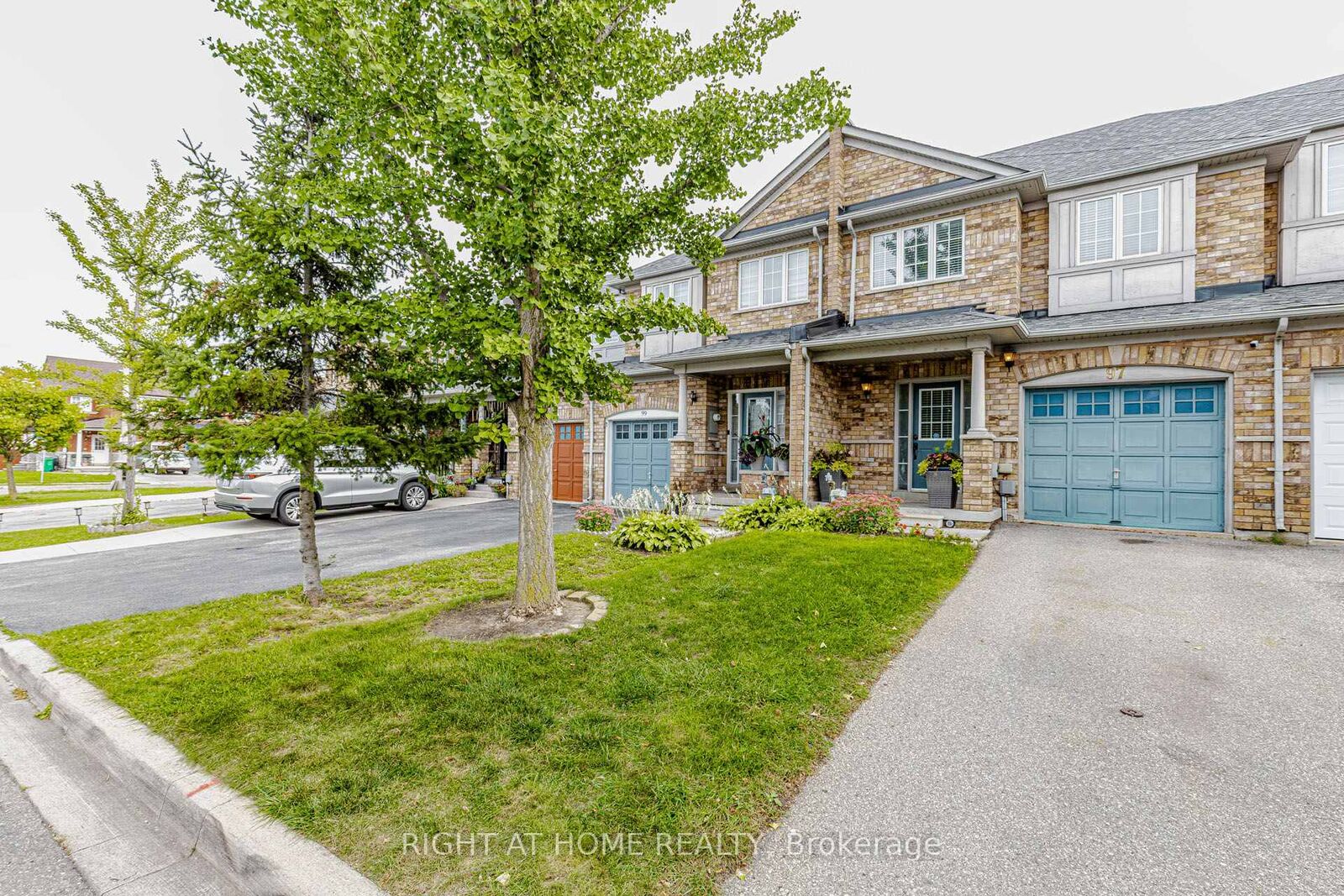 Property Photo: 97 Timbertop Crescent ON L6R 3H9
