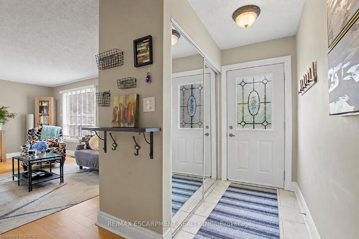 Property Photo:  661 Francis Road 4  ON L7T 3X6 